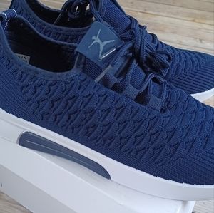 Danskin Honor Tennis Shoe Blue Size 9